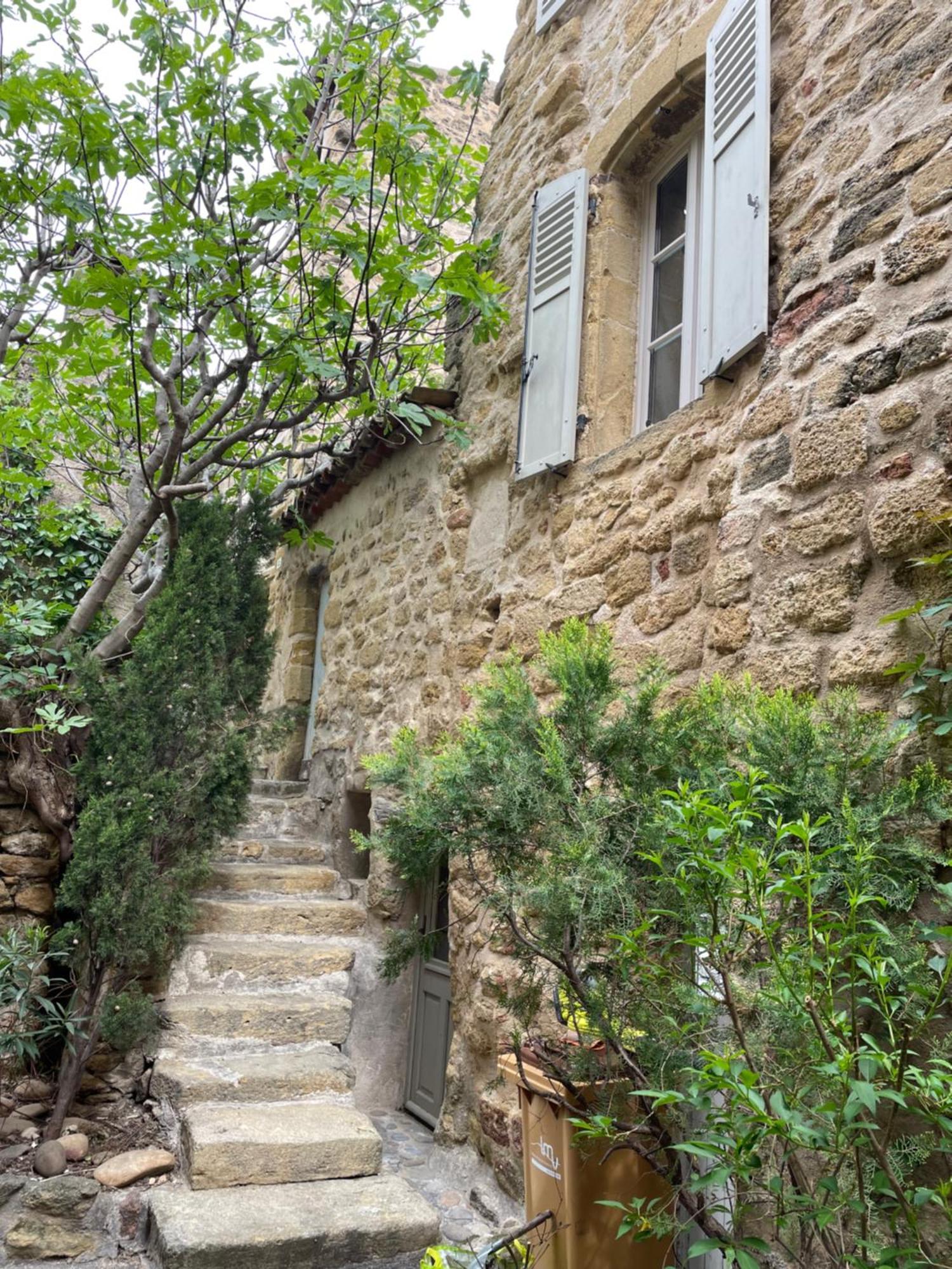 Holiday home Le Petit Egregore, Patio Et Climatisation